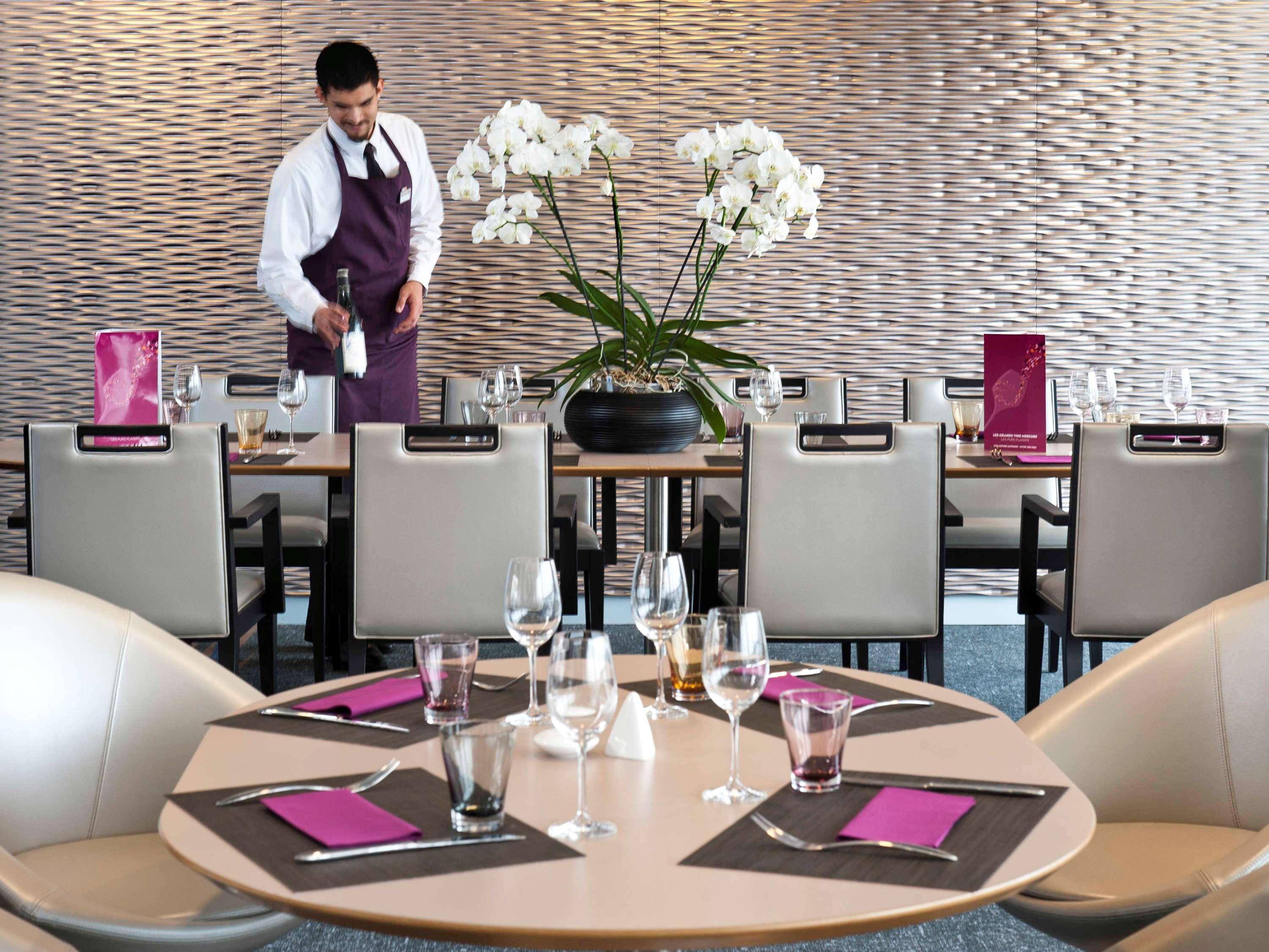 Mercure Paris Quai De Seine Hotel 4*